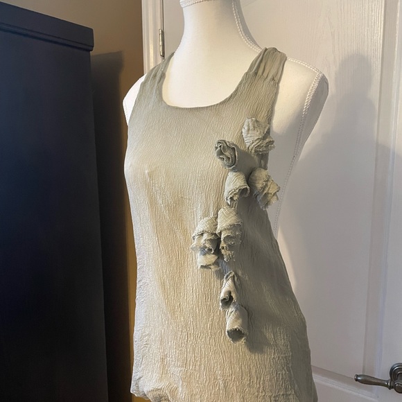 Tops - 100% Silk Halter Tie Up Low Back Flowers Made in Italy Small Medium Grey Green
